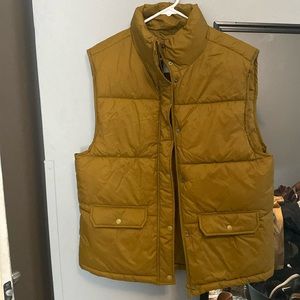 Aerie Offline puffer vest Small